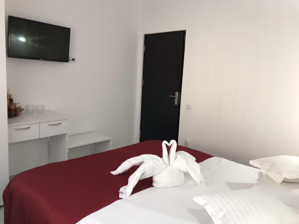Apartament Mont Blanc Синая Екстериор снимка